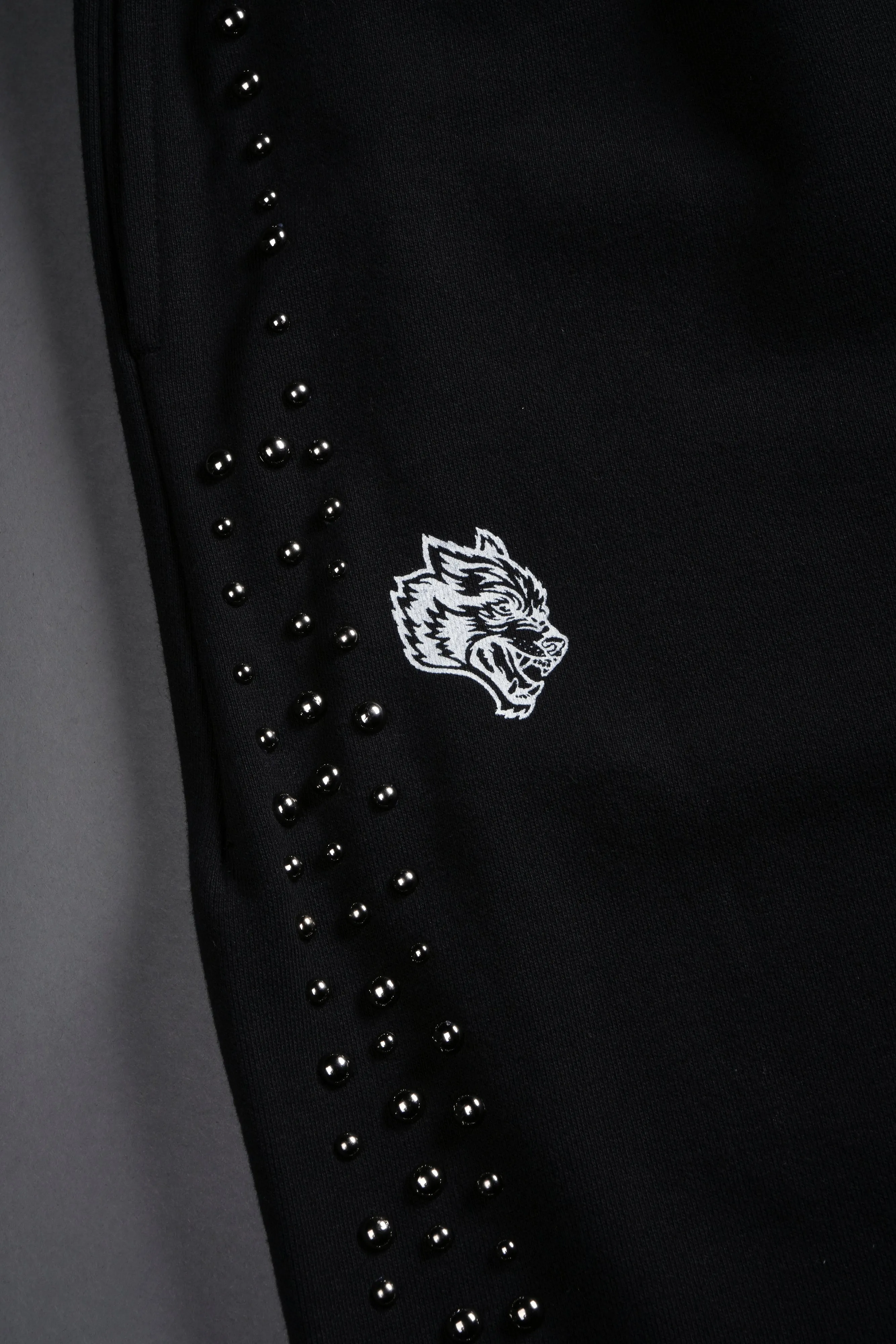 Dual Wolf Stud Grunge Oversized Omen Sweat Pants in Black