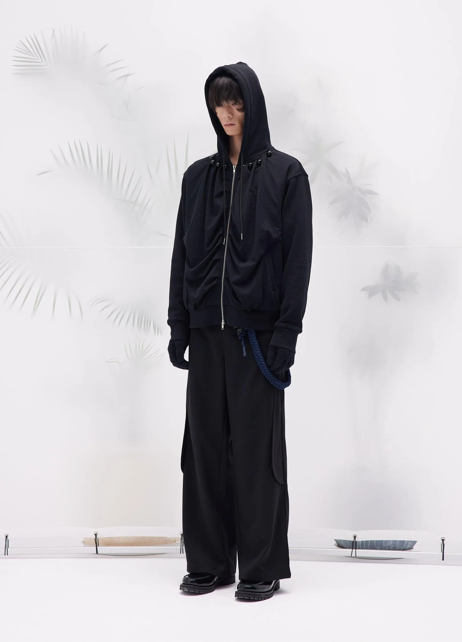Stylish Pleated Hooded Cotton Sweater With Zip Closure
